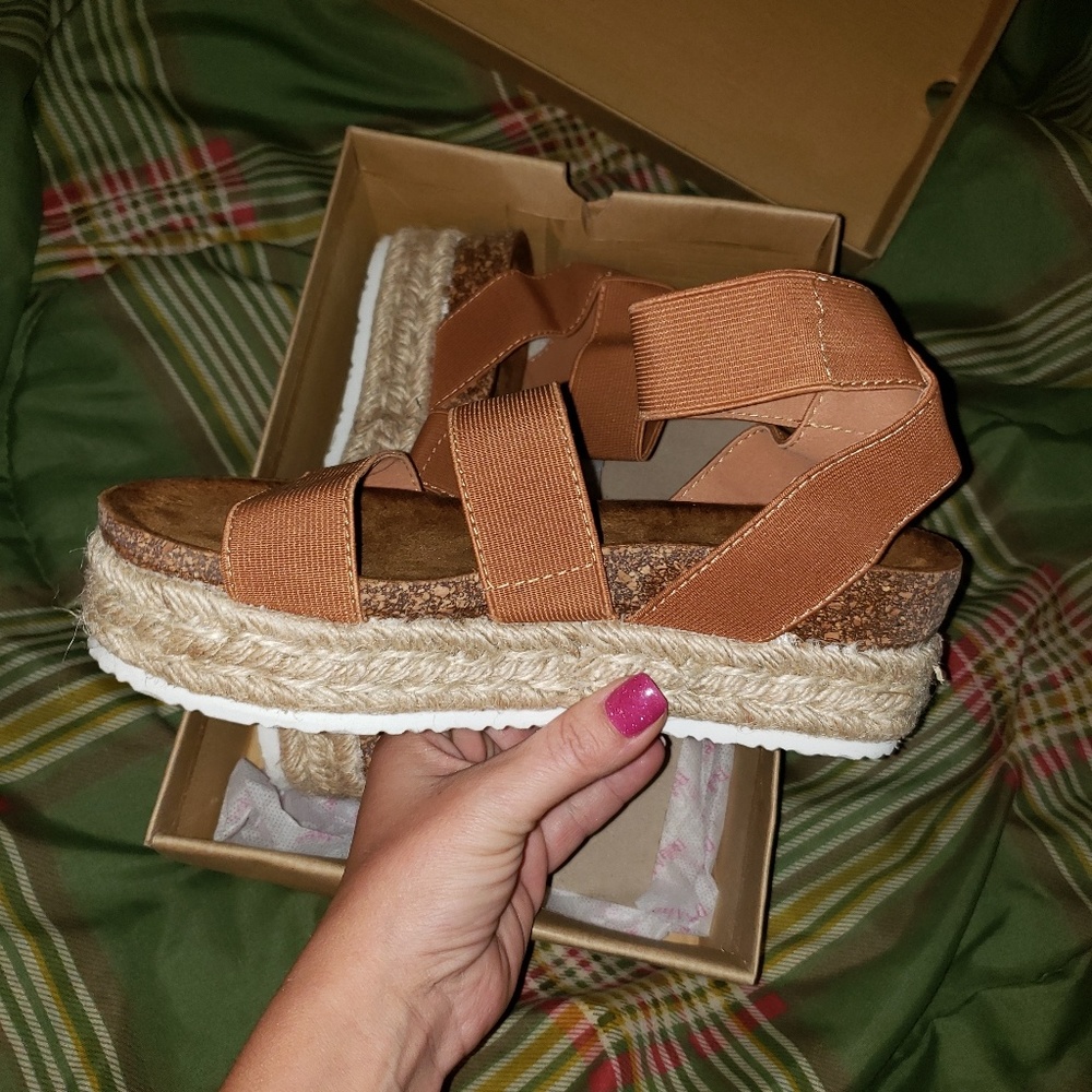 Brown wedges